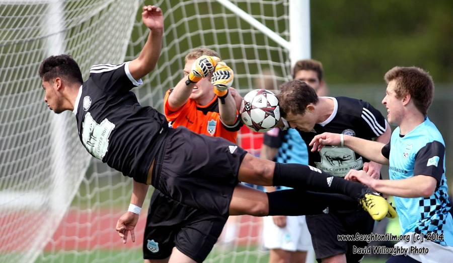 The Hammers and Victory battle for the ball Sunday in Bellingham. (David Willoughby)